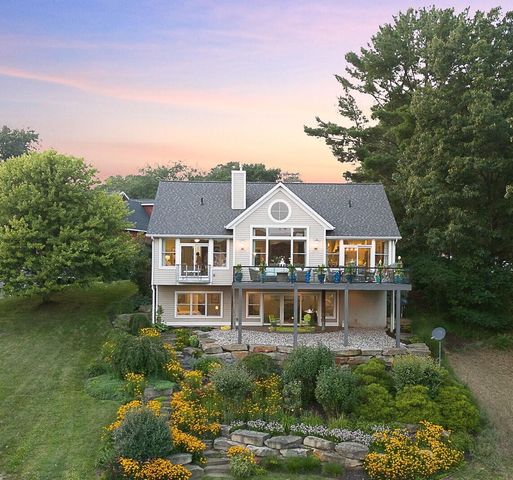 6332 Old Allegan Road, Saugatuck Twp, MI 49453