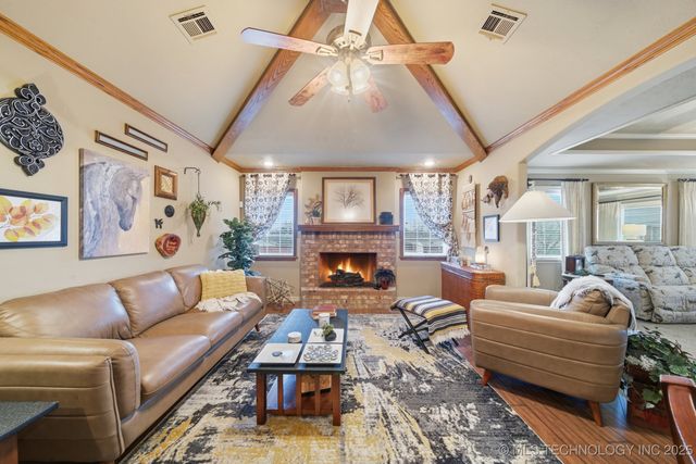 1433 Swan Drive, Bartlesville, OK 74006