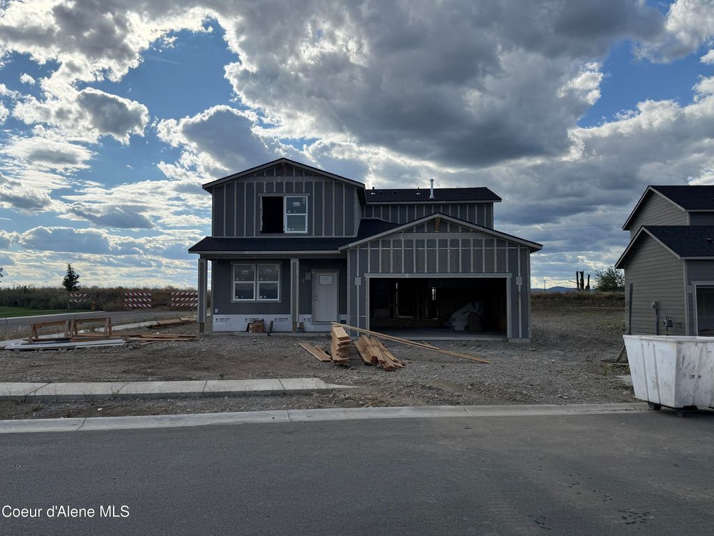 3223 N Corvus St, Post Falls, ID 83854