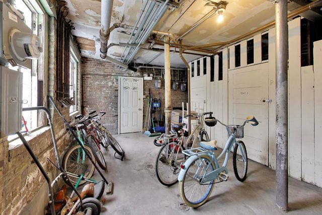 1243 W Ardmore Avenue 3, Chicago, IL 60660