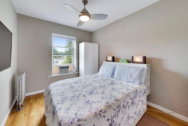1243 W Ardmore Avenue 3, Chicago, IL 60660