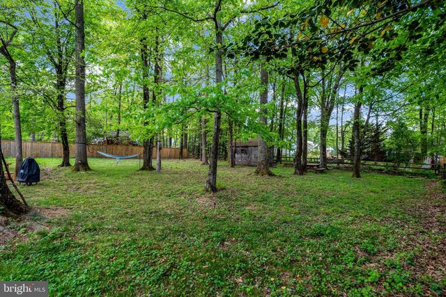 12617 GLENBROOKE WOODS DR, Herndon, VA 20171