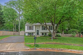 12617 GLENBROOKE WOODS DR, Herndon, VA 20171