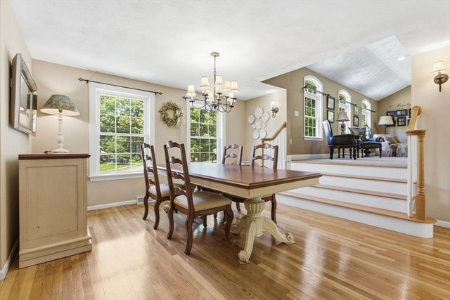 7 Parsons Lane, Billerica, MA 01821