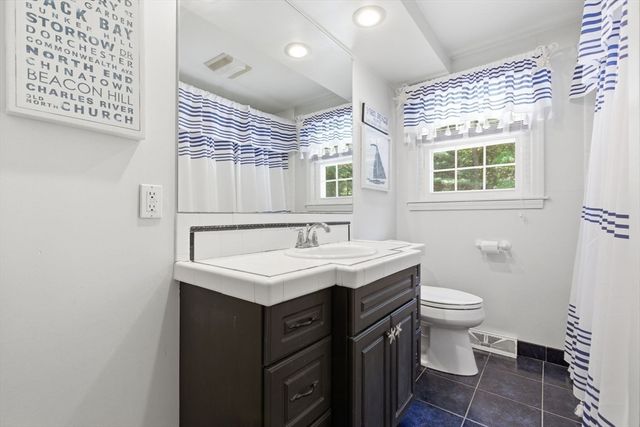 7 Parsons Lane, Billerica, MA 01821