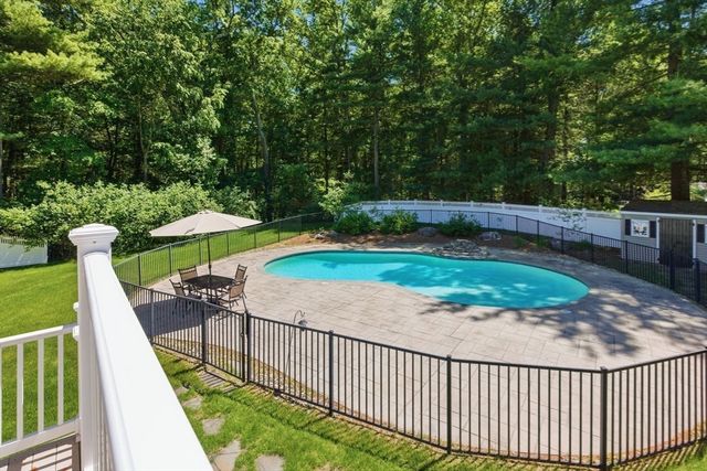 7 Parsons Lane, Billerica, MA 01821