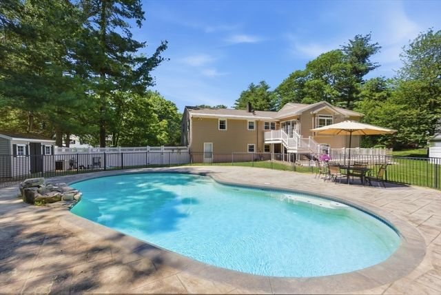 7 Parsons Lane, Billerica, MA 01821