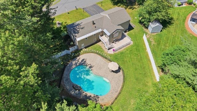 7 Parsons Lane, Billerica, MA 01821