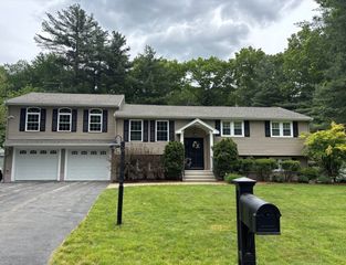 7 Parsons Lane, Billerica, MA 01821