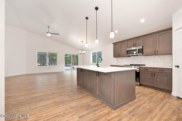 1169 Jersey St, Sandpoint, ID 83864