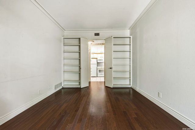 7711 Broadway Apt 7B, San Antonio, TX 78209