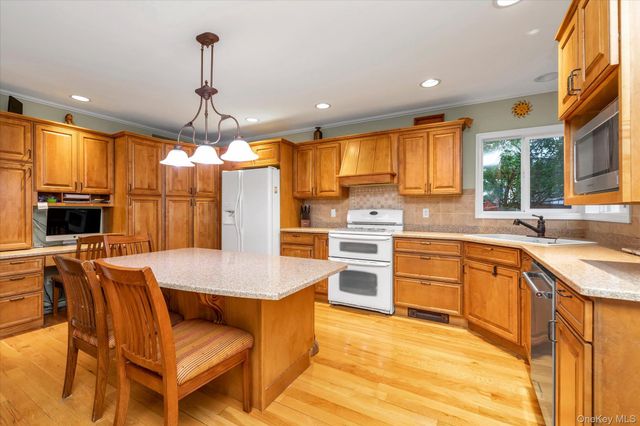1185 Webber Avenue, South Hempstead, NY 11550