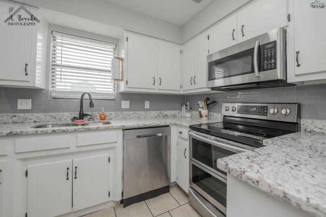 4301 EDGEHILL, Wichita Falls, TX 76306