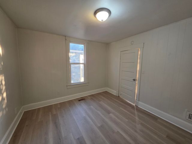 934 N National Avenue, Springfield, MO 65802