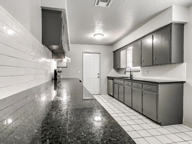 1800 N Mitchell Drive, Midwest City, OK 73110