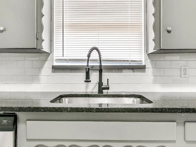 1800 N Mitchell Drive, Midwest City, OK 73110