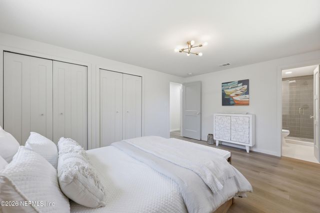 567 CRUISER Lane, Atlantic Beach, FL 32233