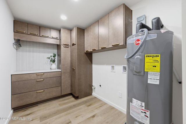 567 CRUISER Lane, Atlantic Beach, FL 32233