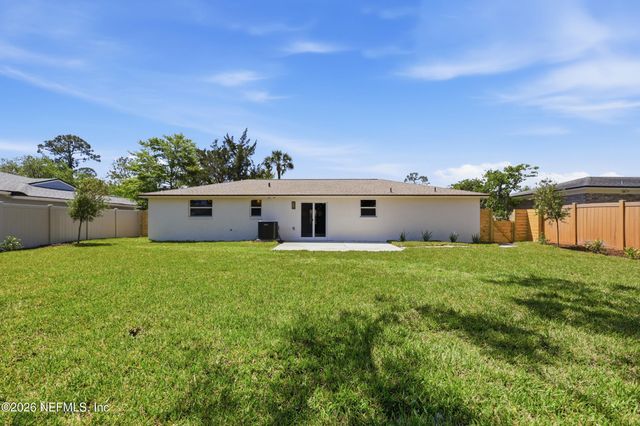 567 CRUISER Lane, Atlantic Beach, FL 32233