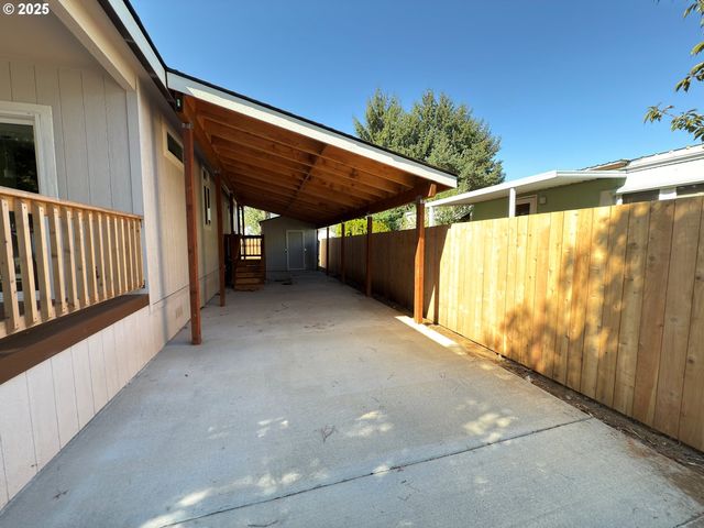 11316 Ne 28TH St 3, Vancouver, WA 98682