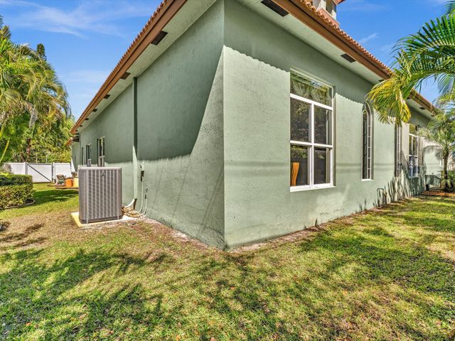 3934 Sherwood Boulevard, Delray Beach, FL 33445