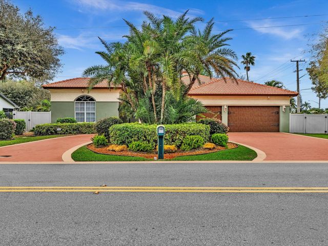 3934 Sherwood Boulevard, Delray Beach, FL 33445