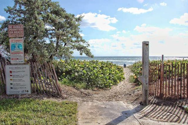 3934 Sherwood Boulevard, Delray Beach, FL 33445
