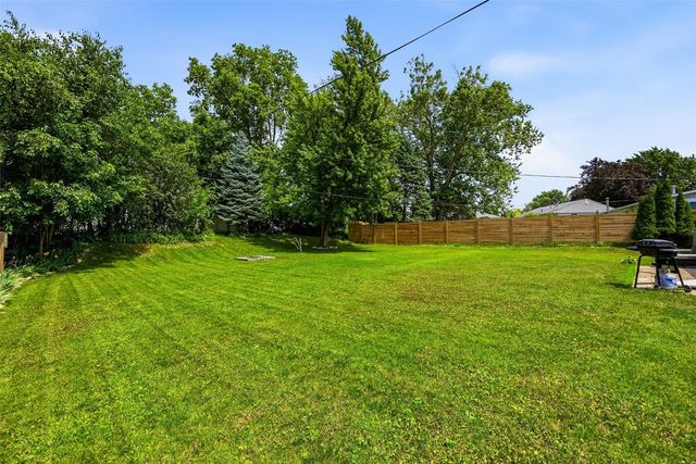 54 Oklahoma Avenue SW, Cedar Rapids, IA 52404