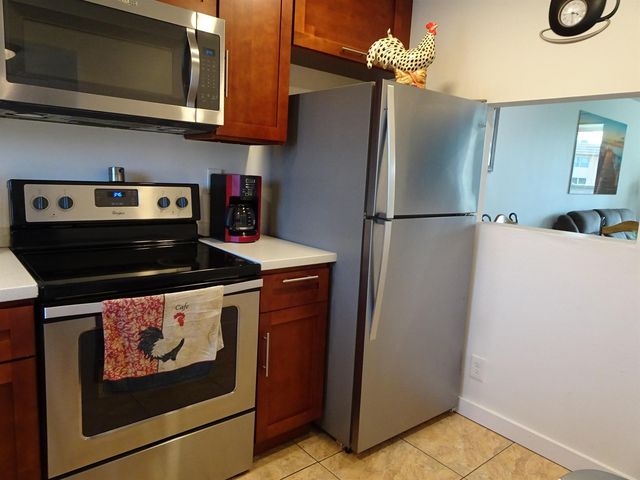 9261 Sunrise Lakes Boulevard 210, Fort Lauderdale, FL 33322