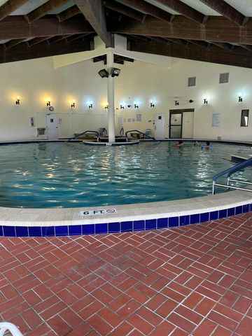 9261 Sunrise Lakes Boulevard 210, Fort Lauderdale, FL 33322