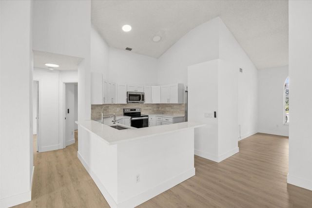 2635 SE Morningside Boulevard, Port St. Lucie, FL 34952