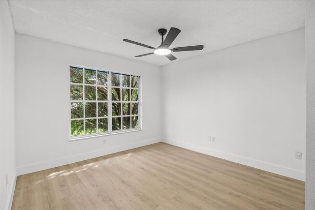 2635 SE Morningside Boulevard, Port St. Lucie, FL 34952