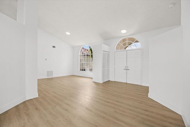 2635 SE Morningside Boulevard, Port St. Lucie, FL 34952