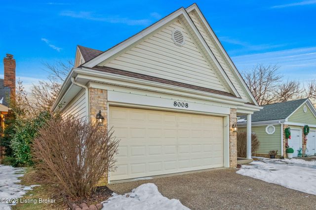8008 Cloudcroft Ln, Louisville, KY 40220