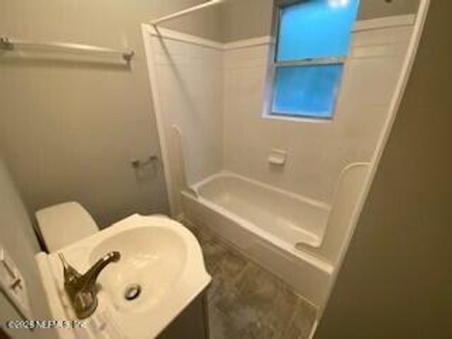 1503 JORDAN Street, Atlantic Beach, FL 32233