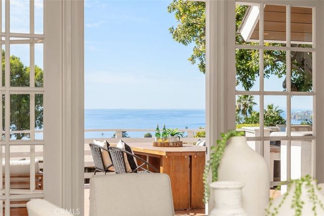 590 Diamond Street, Laguna Beach, CA 92651