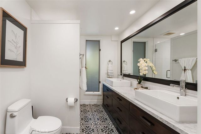 590 Diamond Street, Laguna Beach, CA 92651