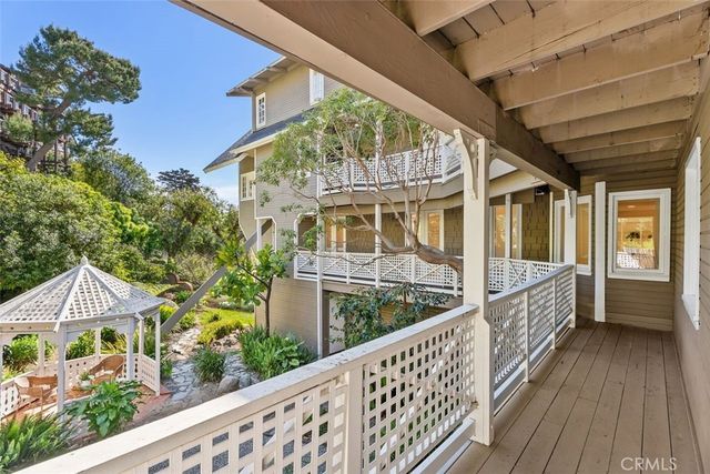 590 Diamond Street, Laguna Beach, CA 92651