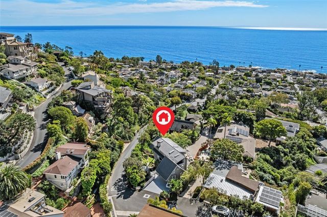 590 Diamond Street, Laguna Beach, CA 92651
