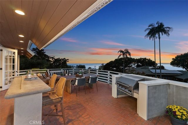 590 Diamond Street, Laguna Beach, CA 92651