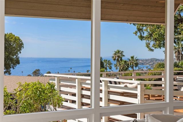 590 Diamond Street, Laguna Beach, CA 92651