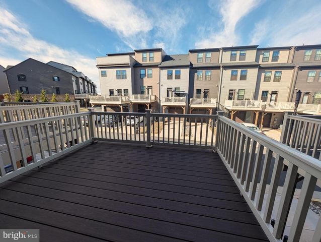 14024 SUNRISE VALLEY DR, Herndon, VA 20171