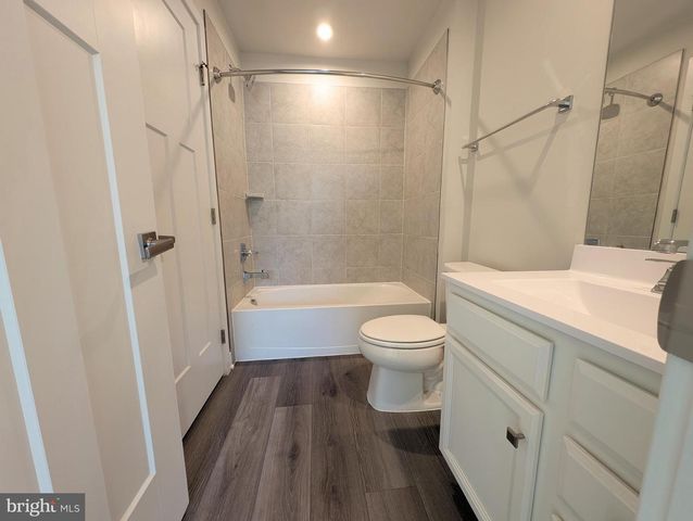 14024 SUNRISE VALLEY DR, Herndon, VA 20171