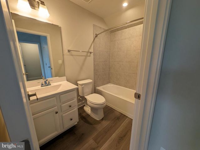 14024 SUNRISE VALLEY DR, Herndon, VA 20171