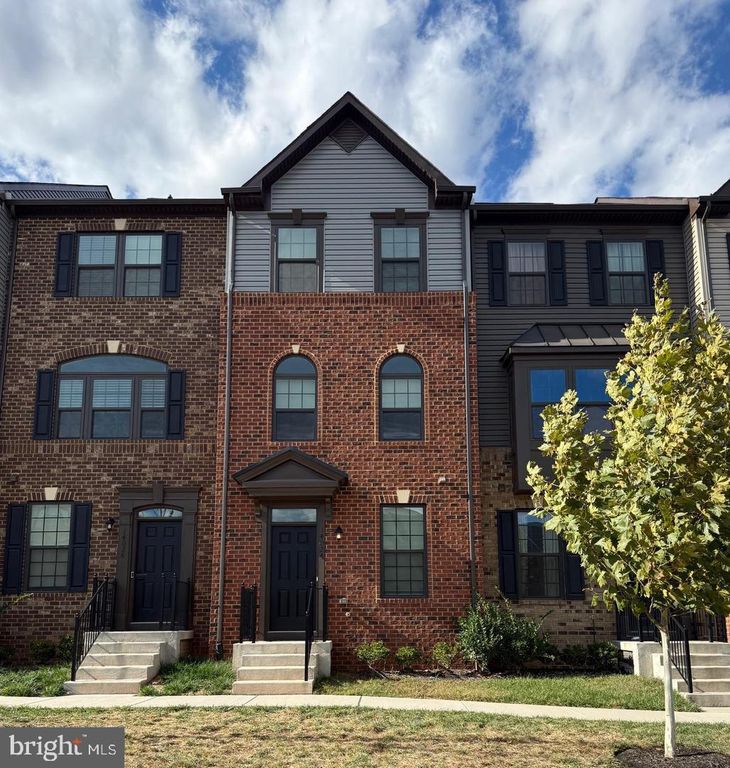 14024 SUNRISE VALLEY DR, Herndon, VA 20171