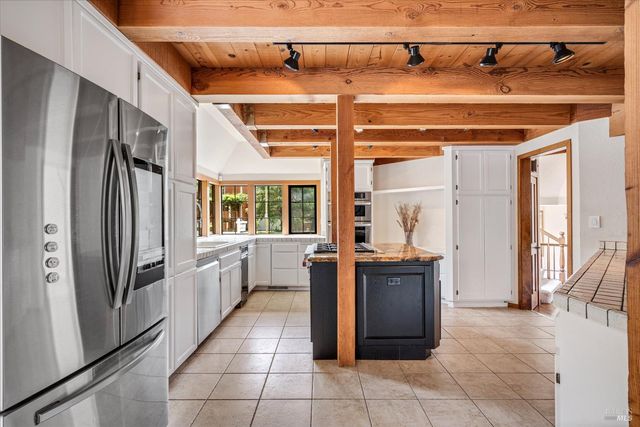 3541 Golf View Ter, Santa Rosa, CA 95405