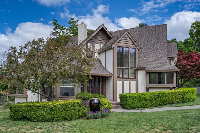 3541 Golf View Ter, Santa Rosa, CA 95405