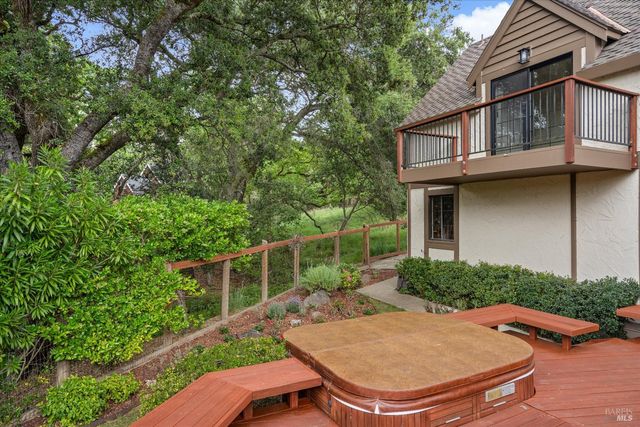 3541 Golf View Ter, Santa Rosa, CA 95405