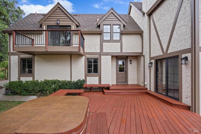 3541 Golf View Ter, Santa Rosa, CA 95405