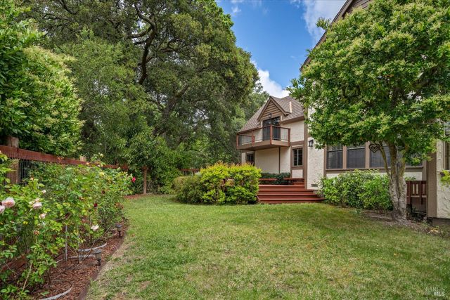 3541 Golf View Ter, Santa Rosa, CA 95405